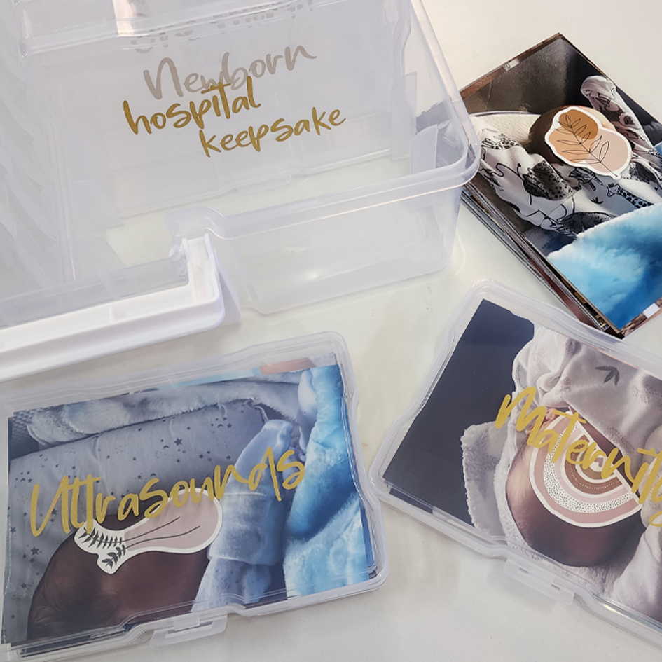 حافظة تخزين الصور مع طباعة الاسم او اي عبارات في 14 حافظة